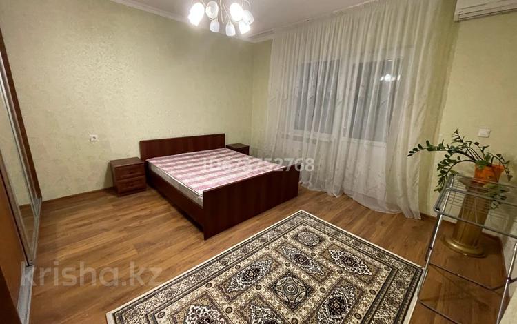 2-комнатная квартира, 100 м², 15 этаж посуточно, Иманбаевой 9 за 16 000 〒 в Астане, р-н Байконур — фото 5