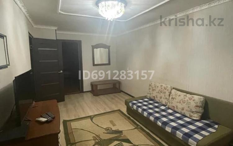 2-комнатная квартира · 30 м² · 2/5 этаж, Гумарова 88 — Род дом за 150 000 〒 в Атырау, мкр Авангард-4 — фото 2