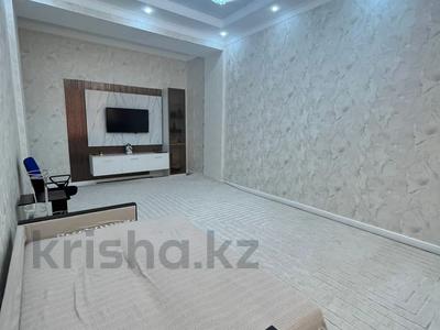 2-бөлмелі пәтер · 74.5 м² · 2/12 қабат, 17-ш/а. 114, бағасы: 27 млн ₸ в Актау, 17-й мкр