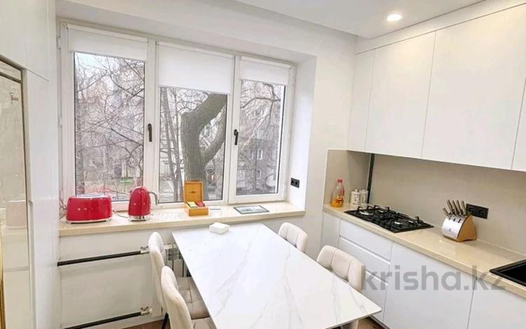 3-комнатная квартира · 80 м² · 3/5 этаж, Валиханова — Карасай Батыра за 127 млн ₸ в Алматы, Медеуский р-н — фото 3