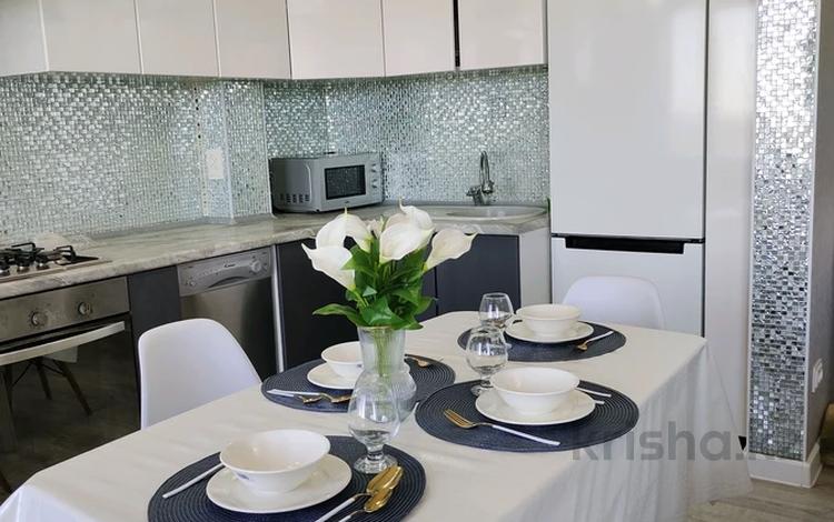 3-комнатная квартира · 75 м² · 9/9 этаж, Абая 108 — Айтиева- петровского за 25 000 〒 в Уральске — фото 13