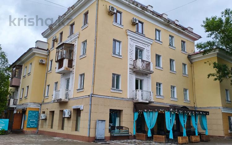 2-комнатная квартира · 49.7 м² · 2/4 этаж, мкр Новый Город, Абая 34 за ~ 20.8 млн ₸ в Караганде, Казыбек би р-н — фото 24