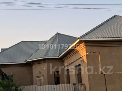 Жеке үй · 4 бөлме · 200 м² · 8 жүзд., Самал-2 ш/а, Малхарова 80, бағасы: 64 млн ₸ в Шымкенте, Абайский р-н