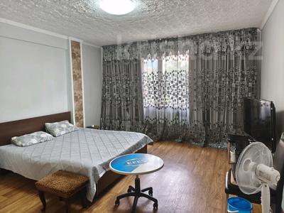 1-комнатная квартира · 52 м² · 2/5 этаж, мкр Думан-2, Думан 2 за 35.5 млн ₸ в Алматы, Медеуский р-н