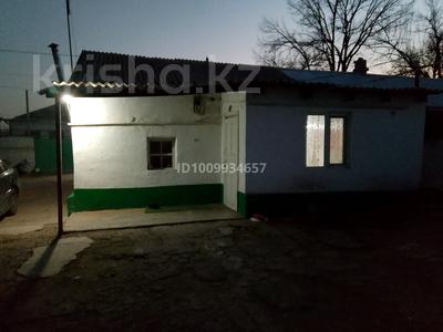 Отдельный дом · 4 комнаты · 30 м² · 18 сот., М.Озтюрка 25 — Савхоз Кабланбек.улица Спартак 25 А за 20 млн ₸ в Сарыагаш