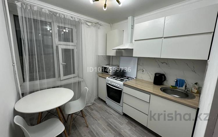 1-бөлмелі пәтер · 37 м² · 3/5 қабат, Абылайхана 59 — Жибек жолы, бағасы: 15 000 ₸ в Алматы, Алмалинский р-н — фото 2