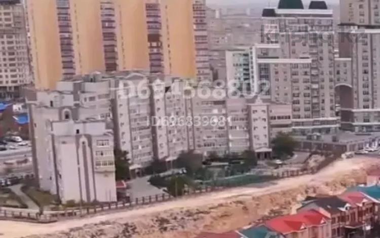 3-бөлмелі пәтер · 148 м² · 3/8 қабат, 15-ш/а. 65, бағасы: 73 млн ₸ в Актау, 15-й мкр — фото 2