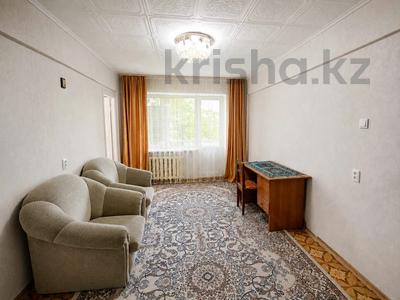 3-бөлмелі пәтер · 50.2 м² · 2/5 қабат, Бурова 27/1, бағасы: 18 млн ₸ в Усть-Каменогорске