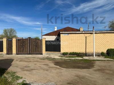Продажа домов и дачи в Абай обл.: Часть дома · 4 комнаты · 127 м² · 10 сот., Терешкова 25/1 — Мясокомбинат за 18 млн 〒 Часть дома · 4 комнаты · 127 м² · 10 сот., Терешкова 25/1 — Мясокомбинат за 18 млн 〒 в