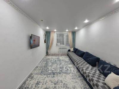 3-комнатная квартира · 77.9 м² · 5/5 этаж, Майкудук, мкр Голубые пруды за 36 млн ₸ в Караганде, Алихана Бокейханова р-н