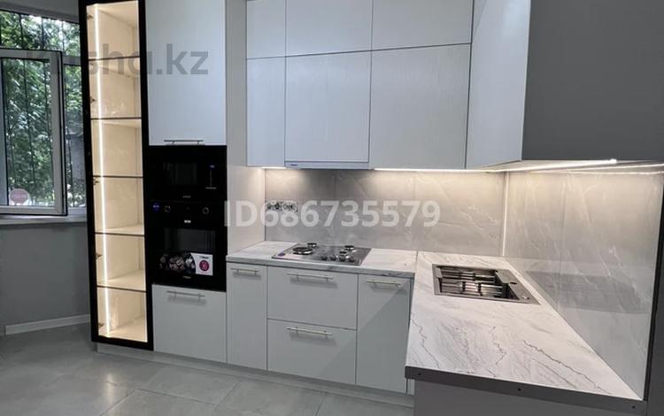 2-бөлмелі пәтер · 61 м² · 1/9 қабат, Райымбека 243в, бағасы: 43.5 млн ₸ в Алматы, Жетысуский р-н — фото 2