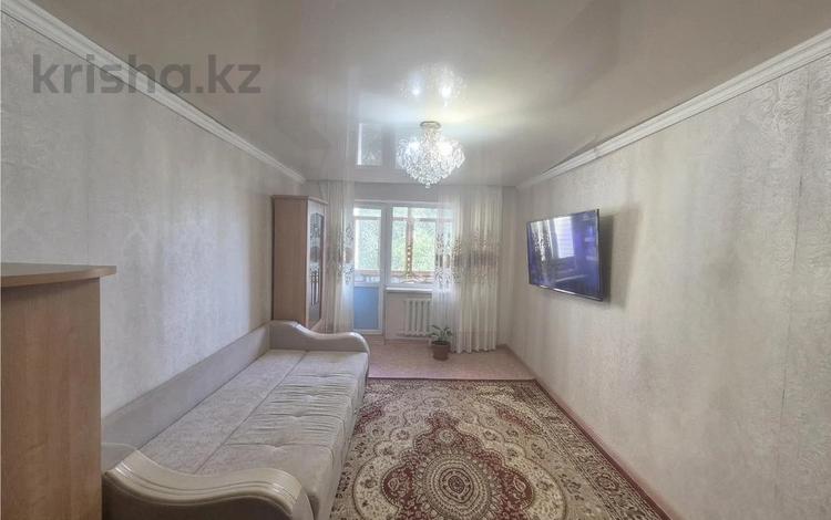 3-комнатная квартира · 62.1 м² · 5/5 этаж, Майкудук, 14й микрорайон за 10.5 млн ₸ в Караганде, Алихана Бокейханова р-н — фото 2