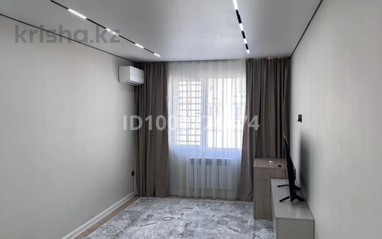 2-комнатная квартира · 47.6 м² · 7/10 этаж, мкр Аккент 69 за 260 000 ₸ в Алматы, Алатауский р-н — фото 2