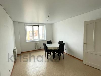 3-комнатная квартира · 64 м² · 17/18 этаж, Жамбыла Жабаева за 24.5 млн 〒 в Петропавловске