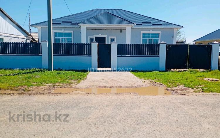 Дом · 4 комнаты · 130 м², мкр Жулдыз — Нургиса Тлендеив за 40 000 〒 в Уральске — фото 5