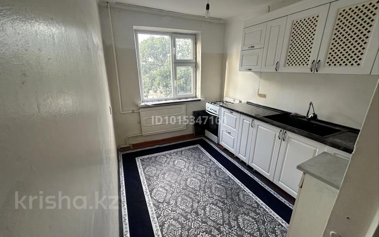 3-комнатная квартира · 70 м² · 3/5 этаж, Абая 5 — Абая-Фурмонова за 100 000 ₸ в Таразе — фото 2