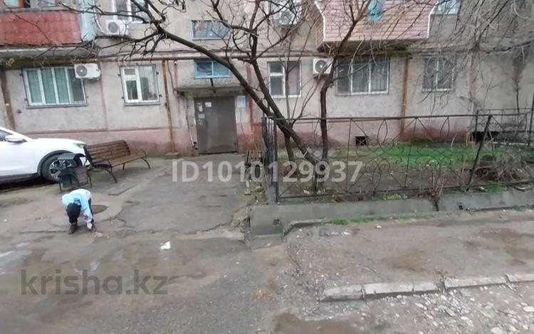 2-бөлмелі пәтер · 46 м² · 1/5 қабат, 8-й микрорайон, Мангелдина 40, бағасы: 18 млн ₸ в Шымкенте, Туран р-н — фото 2