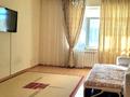 1-комнатная квартира · 60 м² · 9/10 этаж, 27-й мкр 85 — Возле мечета за 13 млн 〒 в Актау — фото 2