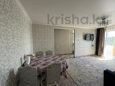 3-комнатная квартира · 58 м² · 4/5 этаж, Народная за 17 млн ₸ в Семее