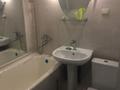 2-бөлмелі пәтер · 43 м² · 2/4 қабат, Жарокова 130, бағасы: 250 000 ₸ в Алматы, Бостандыкский р-н