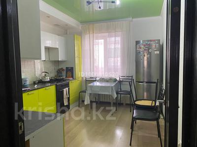 Продажа квартир в Западно-Казахстанской обл.: 4-комнатная квартира · 103.4 м² · 3/9 этаж, 10 микрорайон 25 за 40 млн 〒 4-комнатная квартира · 103.4 м² · 3/9 этаж, 10 микрорайон 25 за 40 млн 〒 в Аксае