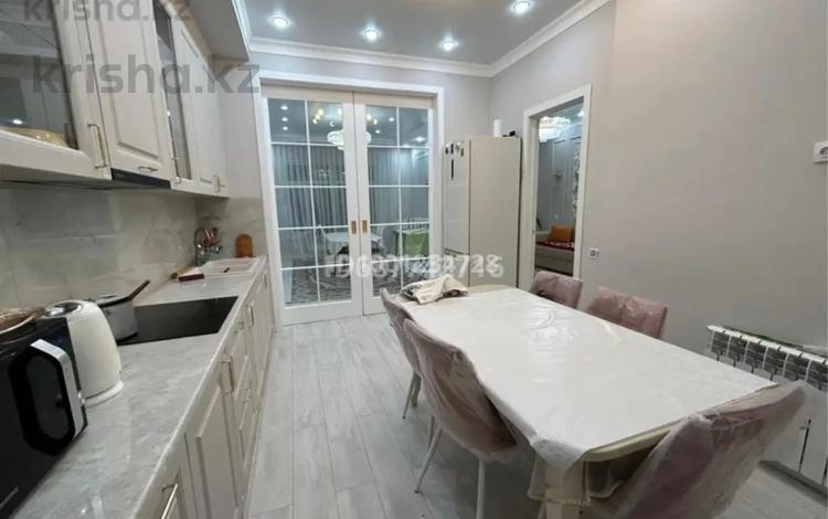 4-комнатная квартира · 120 м² · 1/1 этаж, мкр Юго-Восток 330/1 — Учетный квартал 143 дом 330/1 за 66 млн ₸ в Караганде, Казыбек би р-н — фото 2