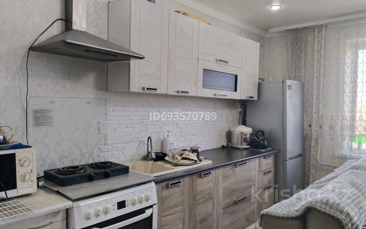 2-комнатная квартира, 59 м², 3/10 этаж, Карменова 74 1