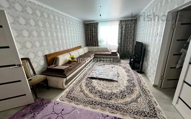 3-бөлмелі пәтер · 72 м² · 6/12 қабат, проспект Абая 159А, бағасы: 23 млн ₸ в Таразе — фото 2