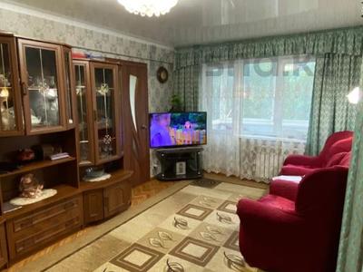 3-бөлмелі пәтер · 58.5 м² · 2/5 қабат, Добролюбова 37, бағасы: 19.8 млн ₸ в Усть-Каменогорске