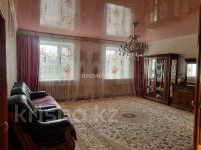 Продажа домов и дачи в Абай обл.: Отдельный дом · 8 комнат · 400 м² · 20 сот., Аэрапортовская — Продам два больших дома за 55 млн 〒 Отдельный дом · 8 комнат · 400 м² · 20 сот., Аэрапортовская — Продам два больших дома за 55 млн 〒 в Семее