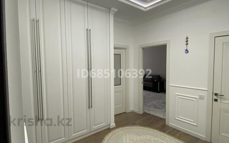 2-бөлмелі пәтер · 71.4 м² · 2/9 қабат, Абулхаир хана 70, бағасы: 300 000 ₸ в Атырау — фото 9