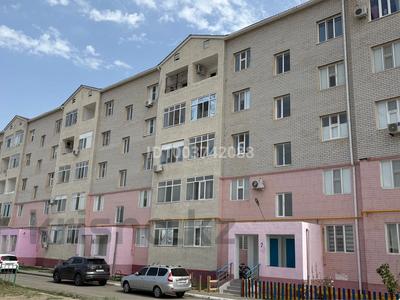 2-бөлмелі пәтер · 60 м² · 3/5 қабат, мкр Жулдыз, Кажел Сариев 64А, бағасы: 18 млн ₸ в Атырау