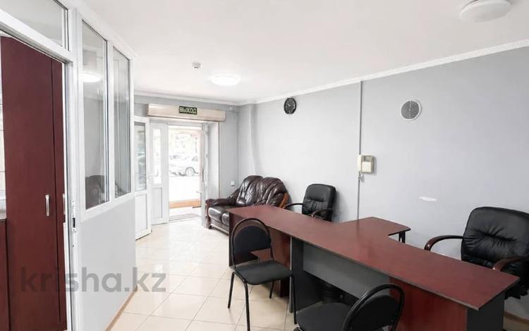 Еркін, кеңселер · 76 м², бағасы: 750 000 ₸ в Алматы, Алмалинский р-н — фото 2