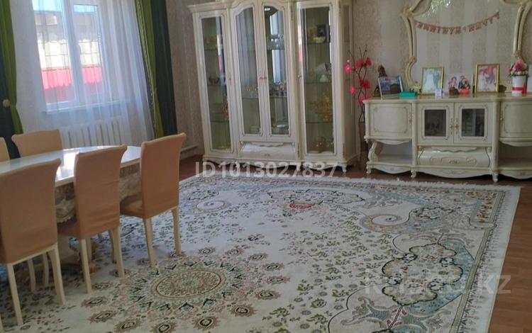 Отдельный дом · 5 комнат · 200 м² · 10 сот., мкр Коктем, 2 4 за 32 млн ₸ в Атырау — фото 2