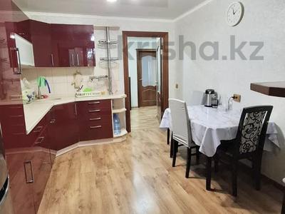 4-комнатная квартира · 90 м² · 3/5 этаж, Мусрепова — Аблайхана за 34 млн 〒 в Астане, Алматы р-н