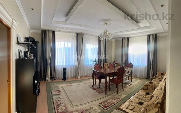 Жеке үй · 5 бөлме · 180 м² · 6.9 сот., Переулок Чехова 8 — Чехова и Окжетпес, бағасы: 70 млн ₸ в Астане, Сарыарка р-н — фото 19