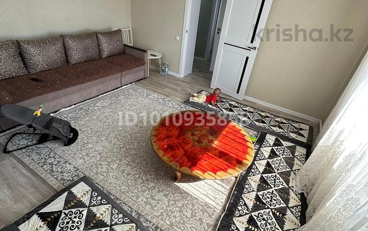 3-бөлмелі пәтер · 70 м² · 2/2 қабат, Мира 1 — Пересечение Желтоксан и Мира, бағасы: 14 млн ₸ в Красном яре — фото 13