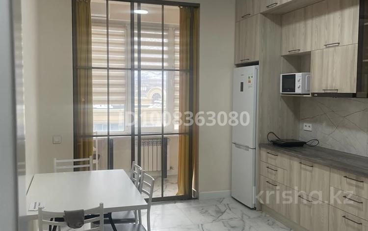 1-комнатная квартира · 53 м² · 15/18 этаж, Розыбакиева 237/1 за 450 000 ₸ в Алматы, Бостандыкский р-н — фото 2