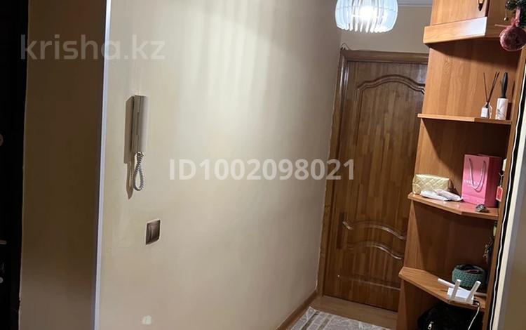 3-бөлмелі пәтер · 56.9 м² · 3/9 қабат, мкр 5, Район Океан 43 — Абилхаир хана, бағасы: 16.5 млн 〒 в Актобе — фото 2