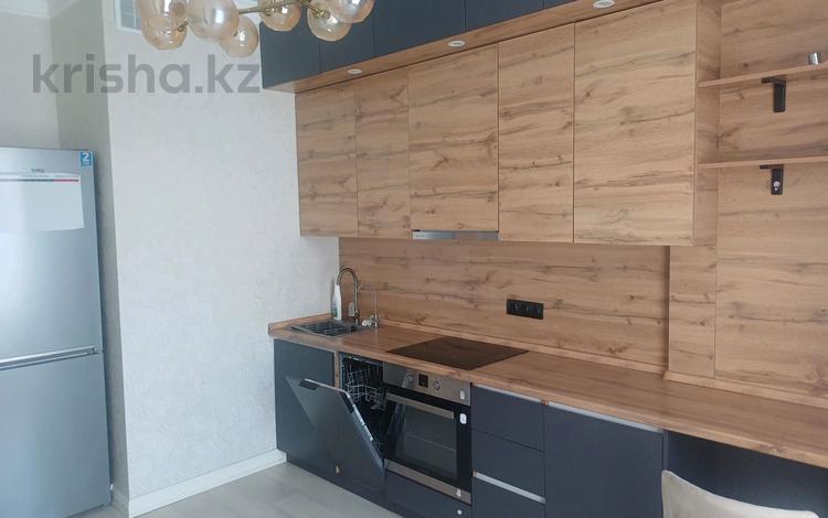 2-бөлмелі пәтер · 70 м² · 14/18 қабат, Асфендирова 6, бағасы: 40.9 млн ₸ в Астане, Есильский р-н — фото 2