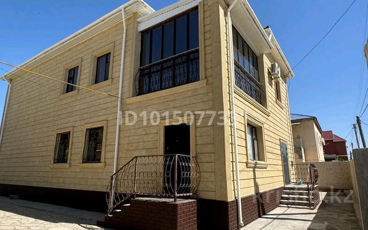 Жеке үй · 6 бөлме · 300 м² · 10 жүзд., Мкр. " Мұнайлы", ул. 2 18 "б" — Находится возле ресторана " Алтын Дария"., бағасы: 75 млн ₸ в Жанаозен — фото 2