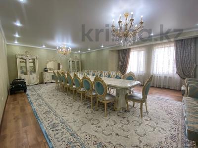 Отдельный дом • 5 комнат • 300 м² • 10 сот., Нурмакова 20 за 67 млн 〒 в 