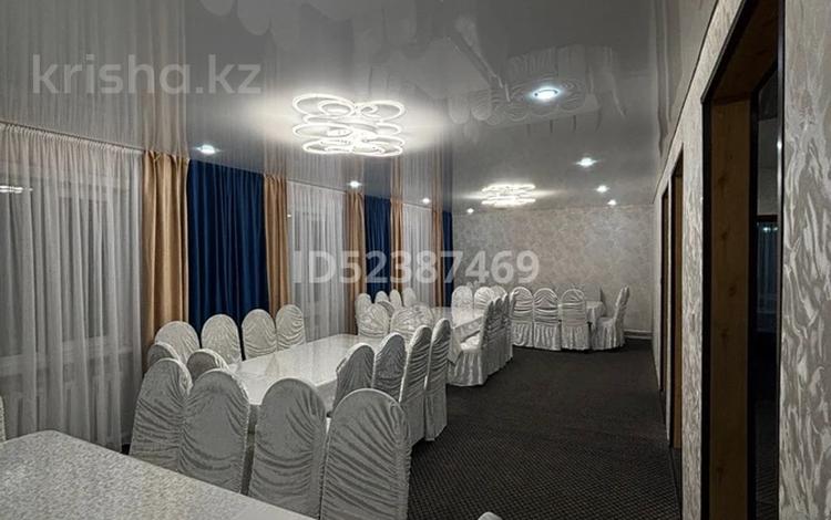 Дом · 7 комнат · 200 м², Советская 76 за 120 000 〒 в Петропавловске — фото 36