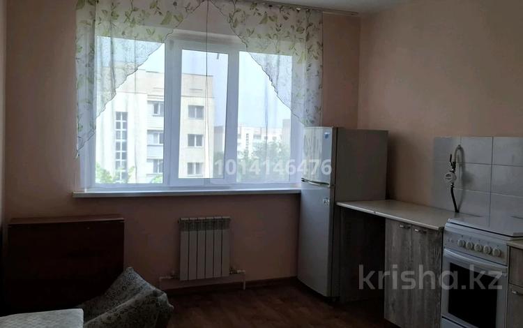 1-комнатная квартира · 40 м² · 4/5 этаж, мкр Саялы за 160 000 ₸ в Алматы, Алатауский р-н — фото 2
