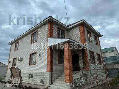 Отдельный дом · 6 комнат · 465 м² · 10 сот., Балауса — Рядом кафе Ак-Отау за 2 млн ₸ в Актобе, жилой массив Заречный-2