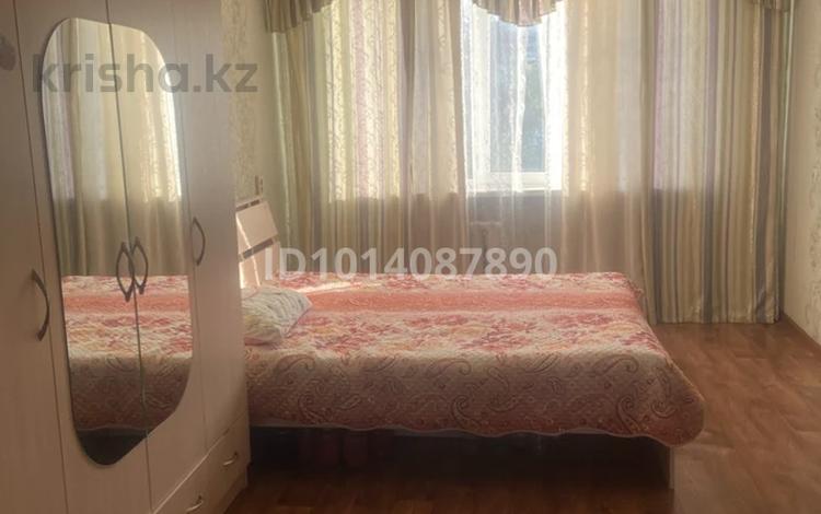 3-бөлмелі пәтер · 62 м² · 4/5 қабат, Самал ш/а. 48 — Б. Момышулы, бағасы: 23 млн ₸ в Таразе, мкр Самал — фото 2