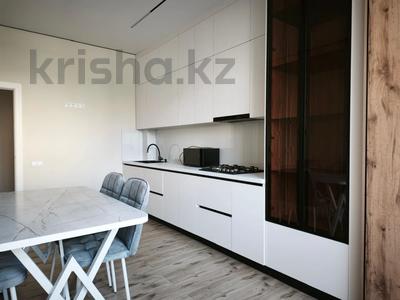 2-комнатная квартира · 76 м² · 2/9 этаж, Молдагуловой 62 за 350 000 ₸ в Актобе