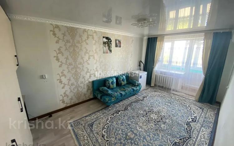 1-бөлмелі пәтер · 32 м² · 5/5 қабат, мкр 12 17, бағасы: 12 млн ₸ в Актобе — фото 2