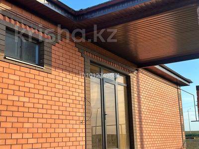 Жеке үй · 6 бөлме · 235 м² · 10 сот., Ушкиян 502в, бағасы: 41 млн ₸ в Актобе, жилой массив Акжар-2