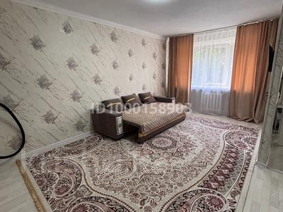 2-комнатная квартира · 48 м² · 3/5 этаж, Шакарима 35 за 12 000 ₸ в Семее